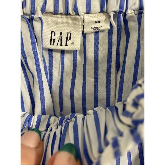 Gap woman’s top size XS - Picture 3 of 7